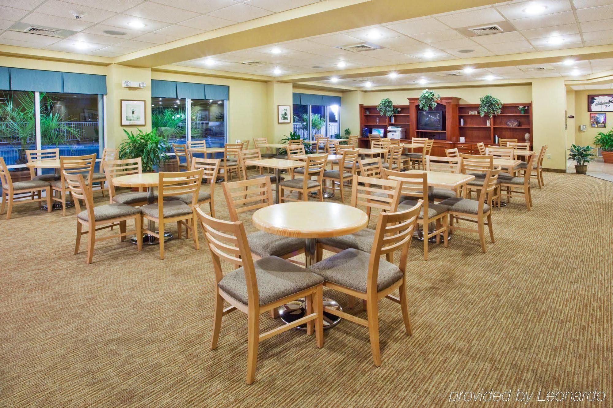 Holiday Inn Express Myrtle Beach-Broadway At The Beach By Ihg Restoran gambar